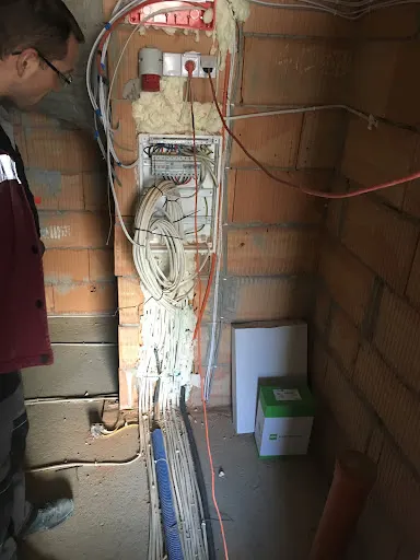 Energopol-Instalacje Elektryczne i Gazowe.